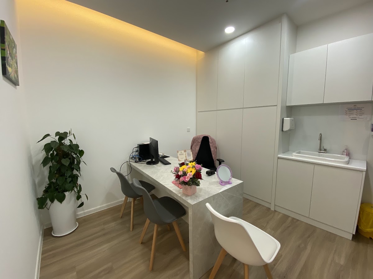 Central Dermatology Specialist Clinic
