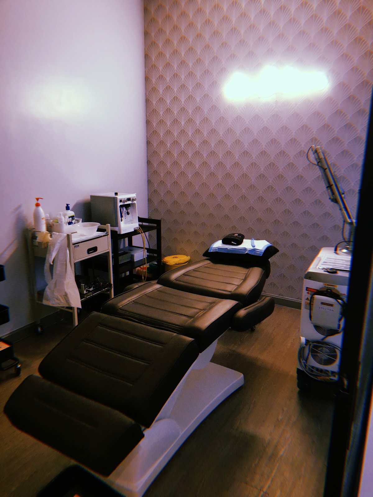 Millennium Aesthetic Clinic Bangsar KL : Face Treatment, Che
