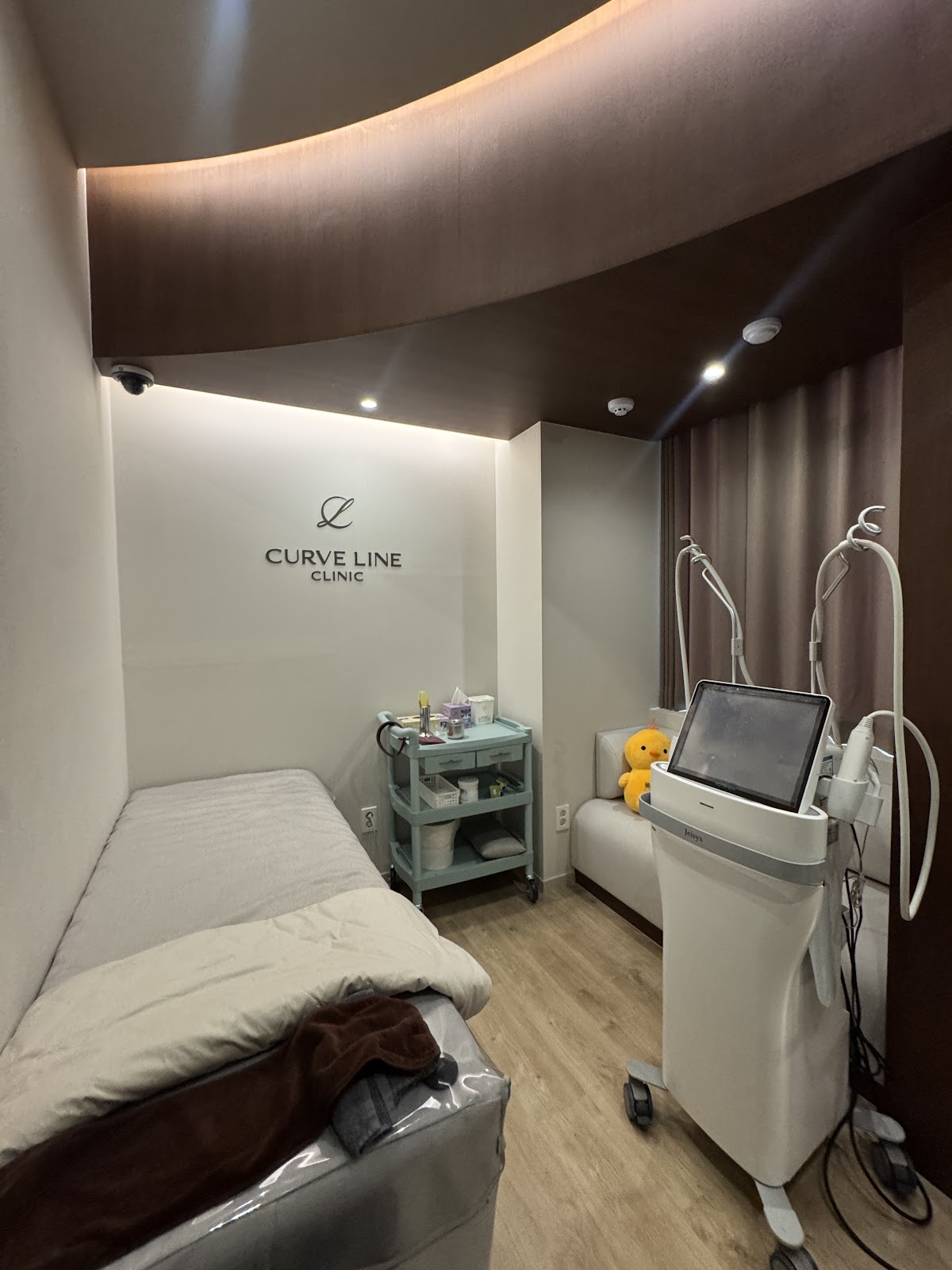 Curveline Clinic Myeongdong Dermatology