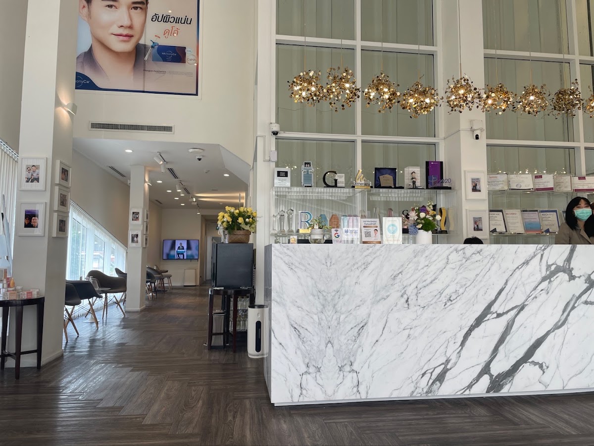 Doctor Tony Medical Center โบท็อก ฟิลเลอร์ ยกกระชับ