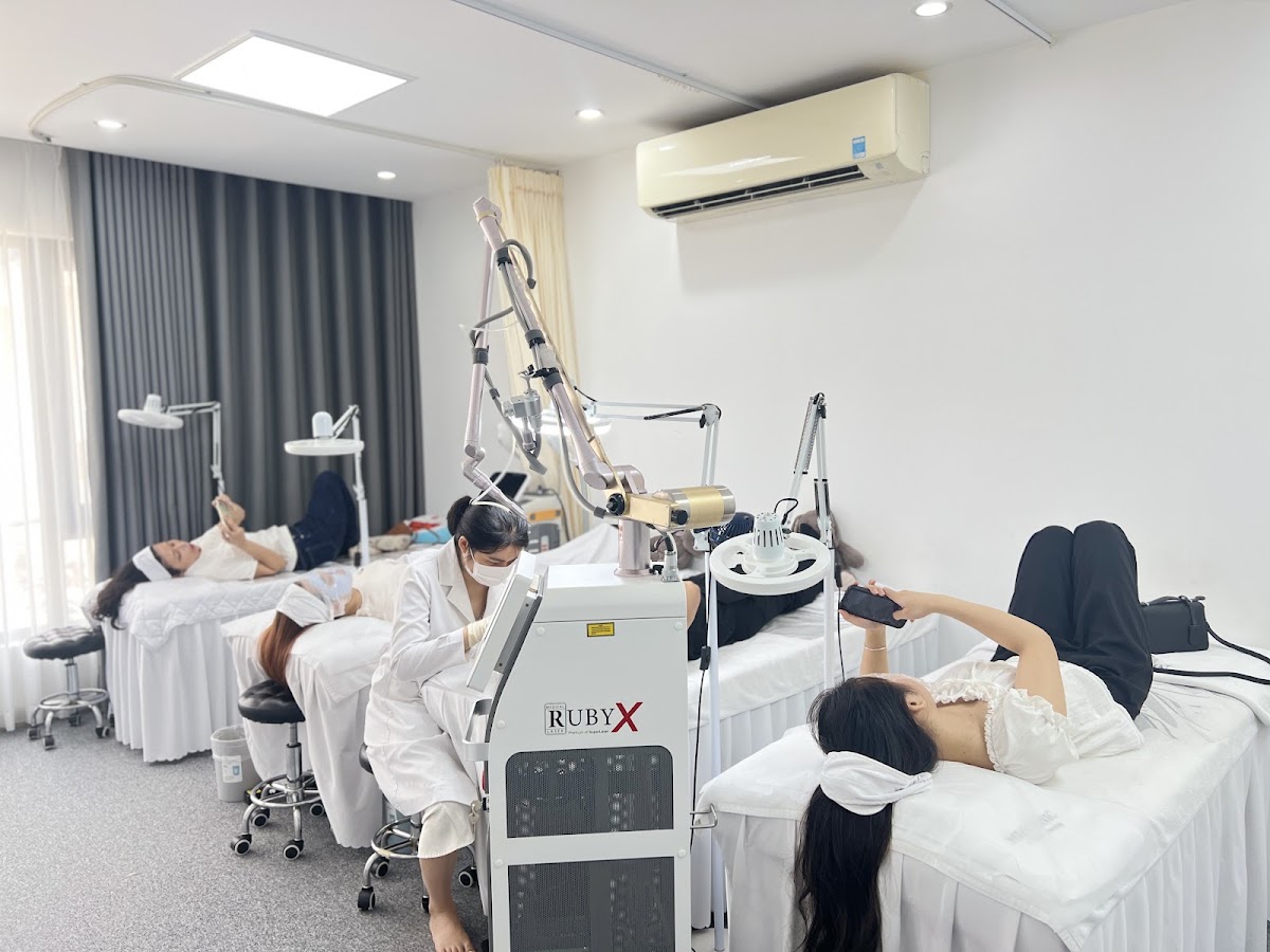 Mia Dermatology Clinic chăm sóc da