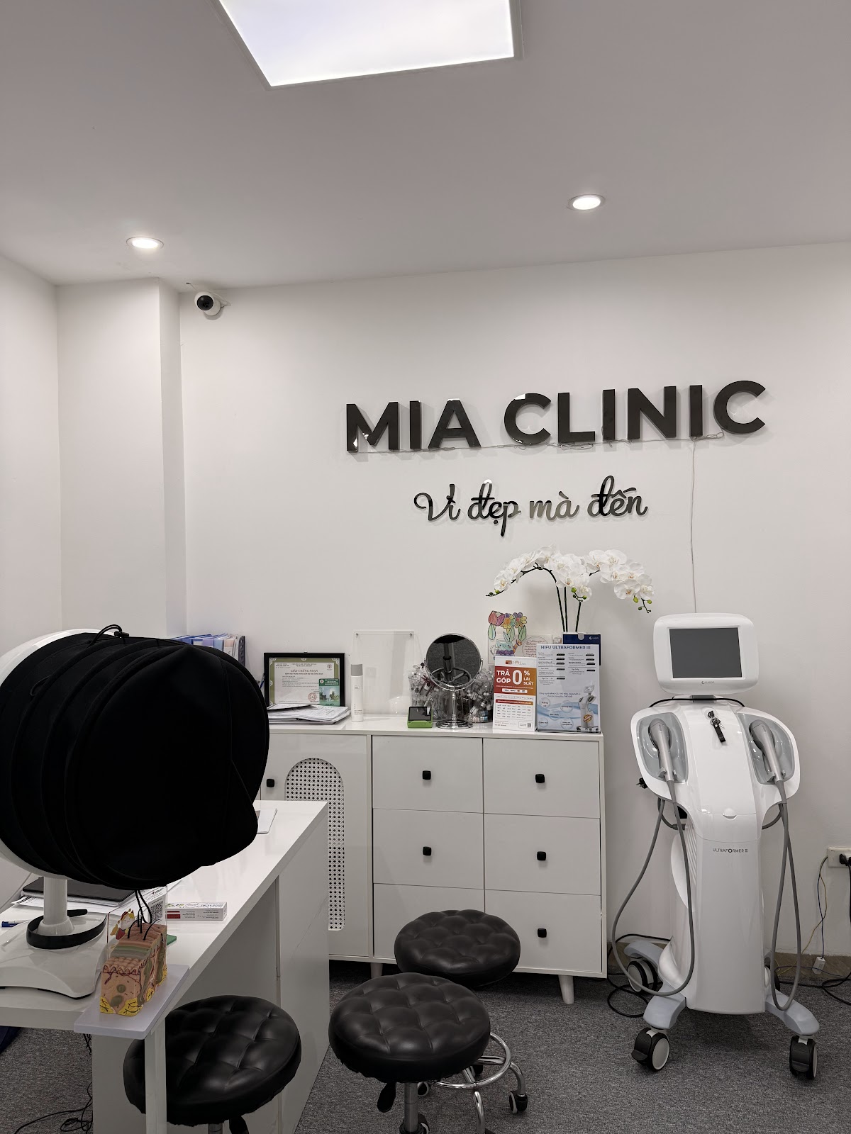 Mia Dermatology Clinic chăm sóc da