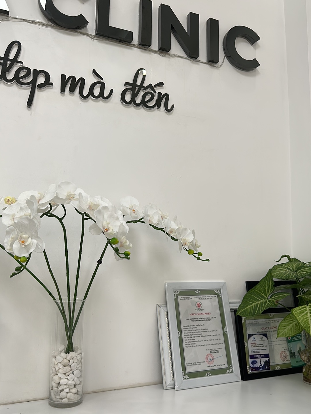 Mia Dermatology Clinic chăm sóc da