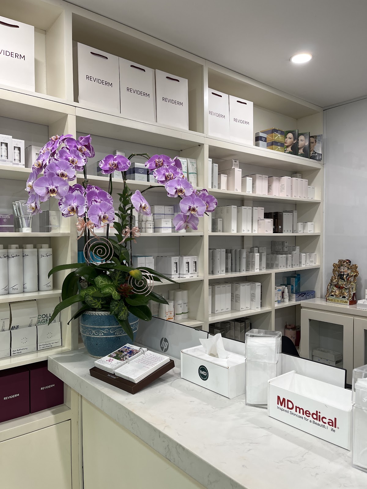 Phòng Khám Da Liễu Hà Nội MDmedical - Bác Sĩ Quang